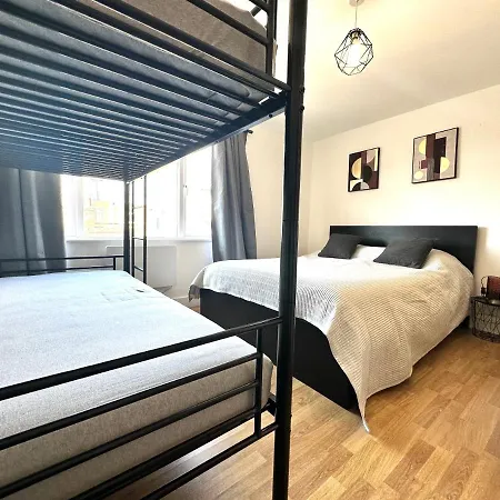 2 Bedroom Flat 1 Stop From London Bridge Exterior photo