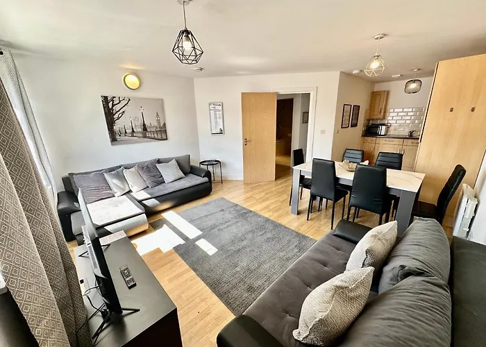 2 Bedroom Flat 1 Stop From London Bridge